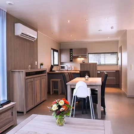 וילה Sauna By The *